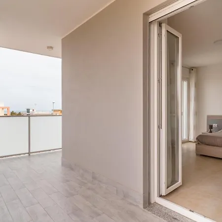 Guesthost - Scaringi Palace A Apartament *
