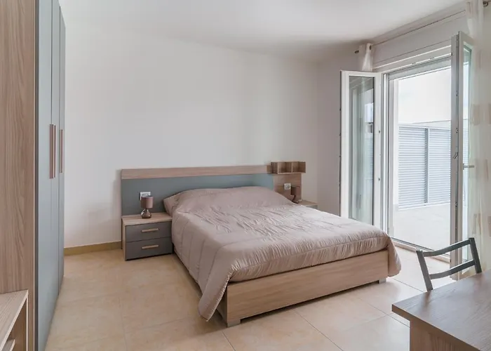 Guesthost - Scaringi Palace A